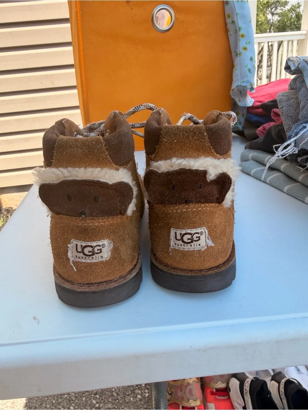UGG unisex toddler